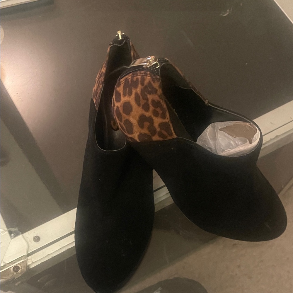 Bandolino Black and Leopard Ankle Booties